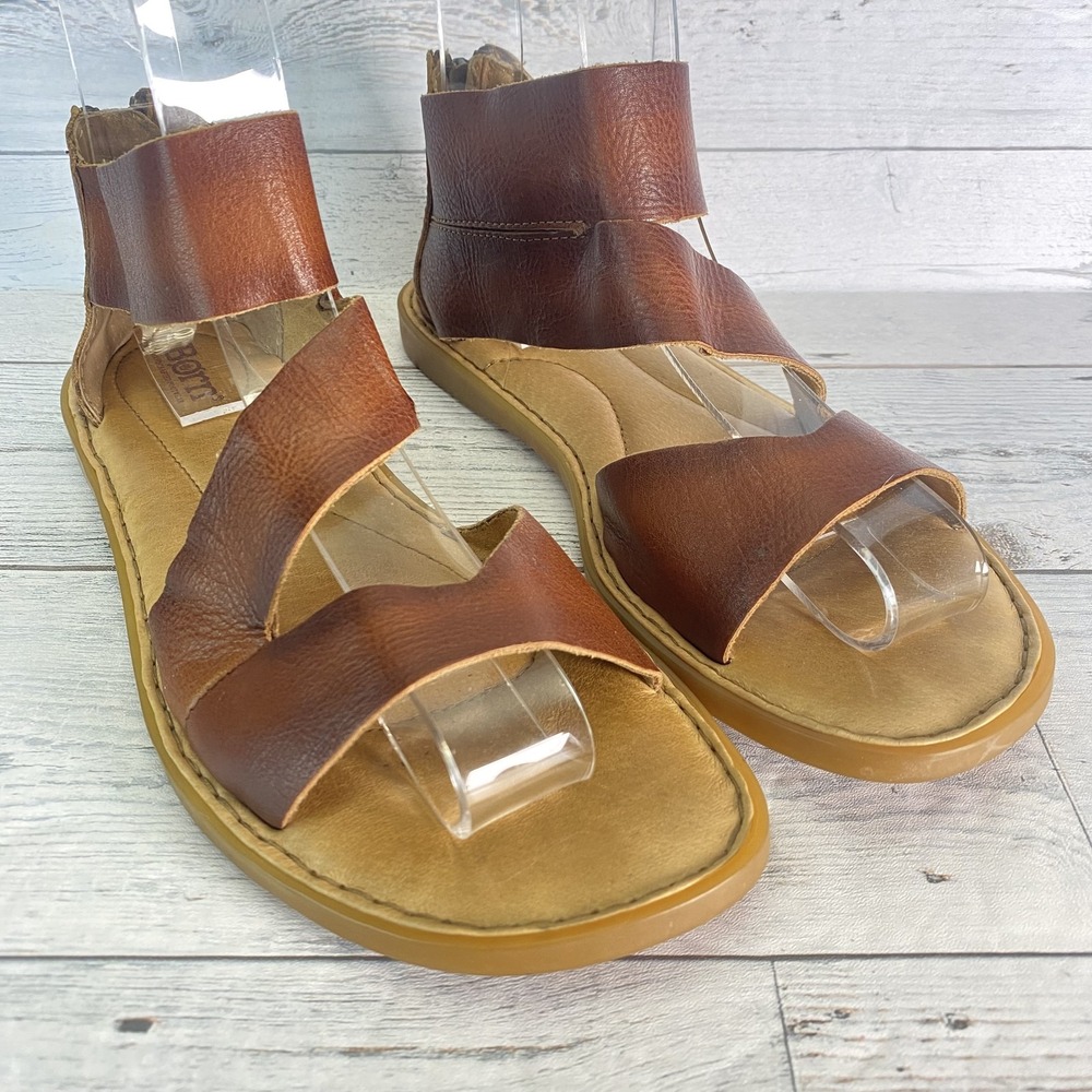 Born Sandals Womens 8M Brown Leather Gladiator Zip Back Comfort Cushioned Casual